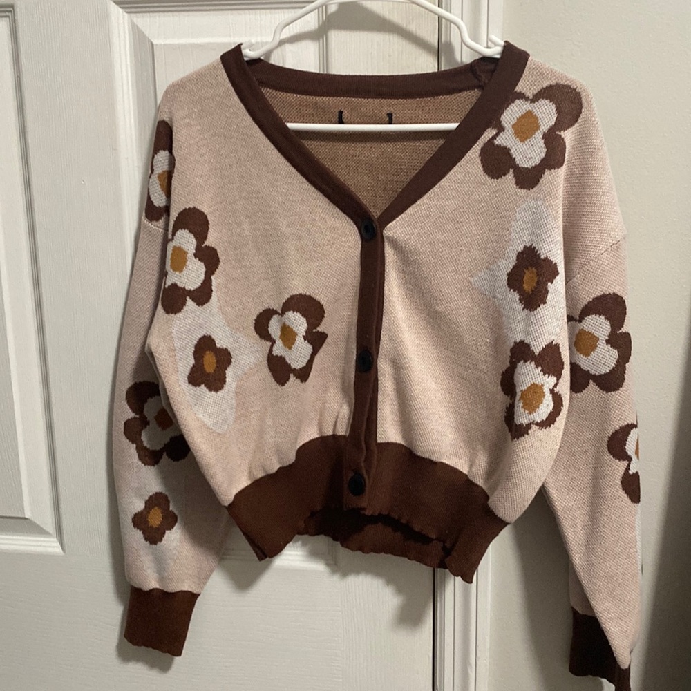 tan/brown knit cardigan with brown and white flowers